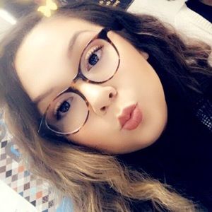 Meet your Posher, Jaelee